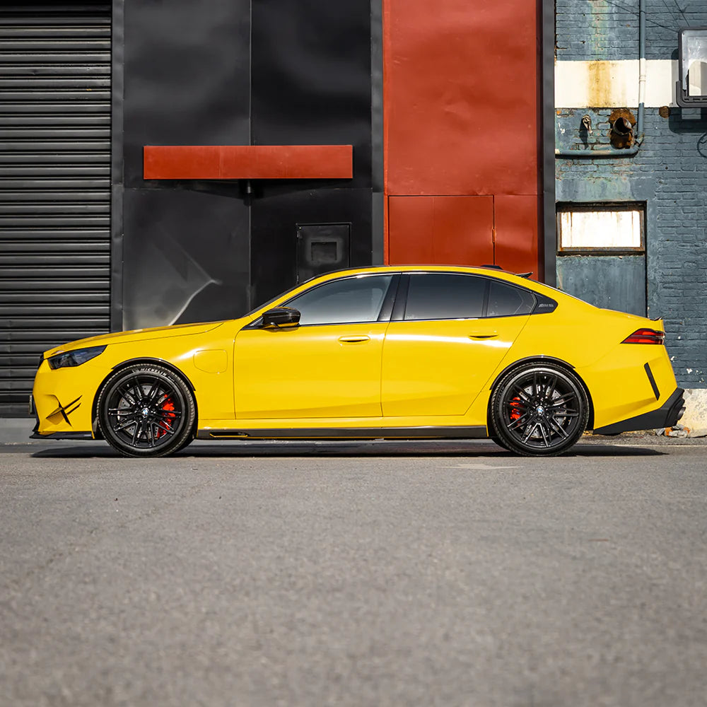 SOOQOO BMW M5 G90 G99 PREPREG CARBON FIBRE SIDE SKIRTS