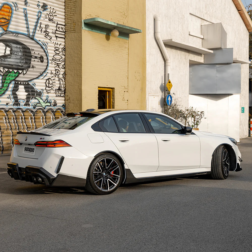 SOOQOO BMW M5 G90 G99 PREPREG CARBON FIBRE SIDE SKIRTS