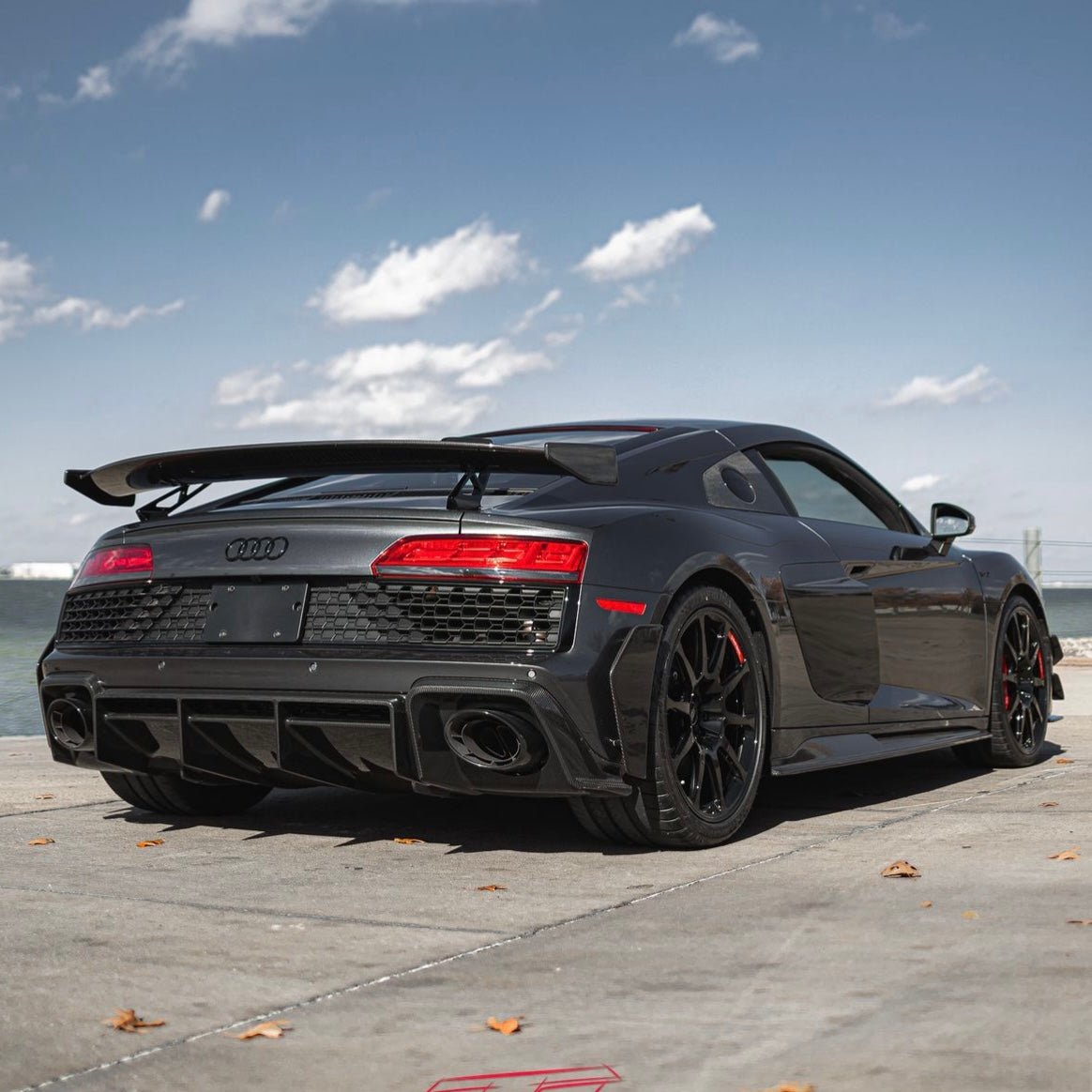AUDI R8 V10 GEN 2 FL PRE - PREG CARBON FIBER GT STYLE REAR DIFFUSER (2020 - 2023) - AutoTailor