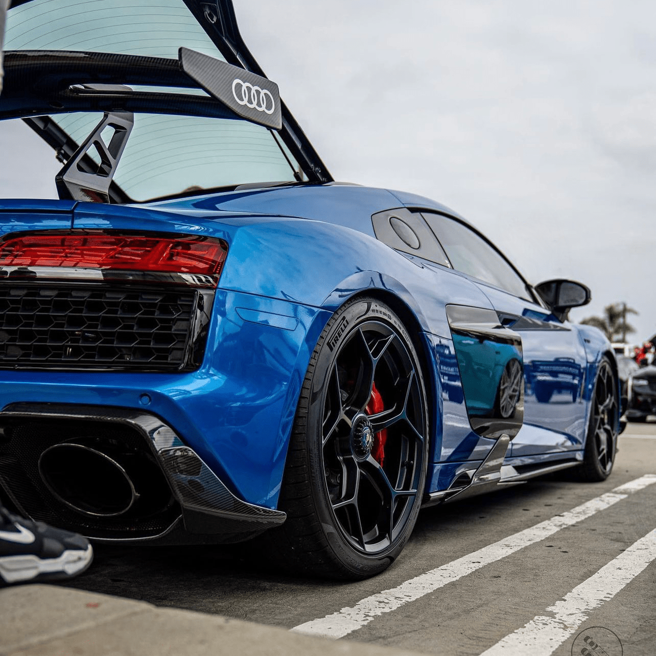 AUDI R8 V10 GEN 2 PRE - PREG CARBON FIBER SIDE SKIRTS (2020 - 2023) - AutoTailor