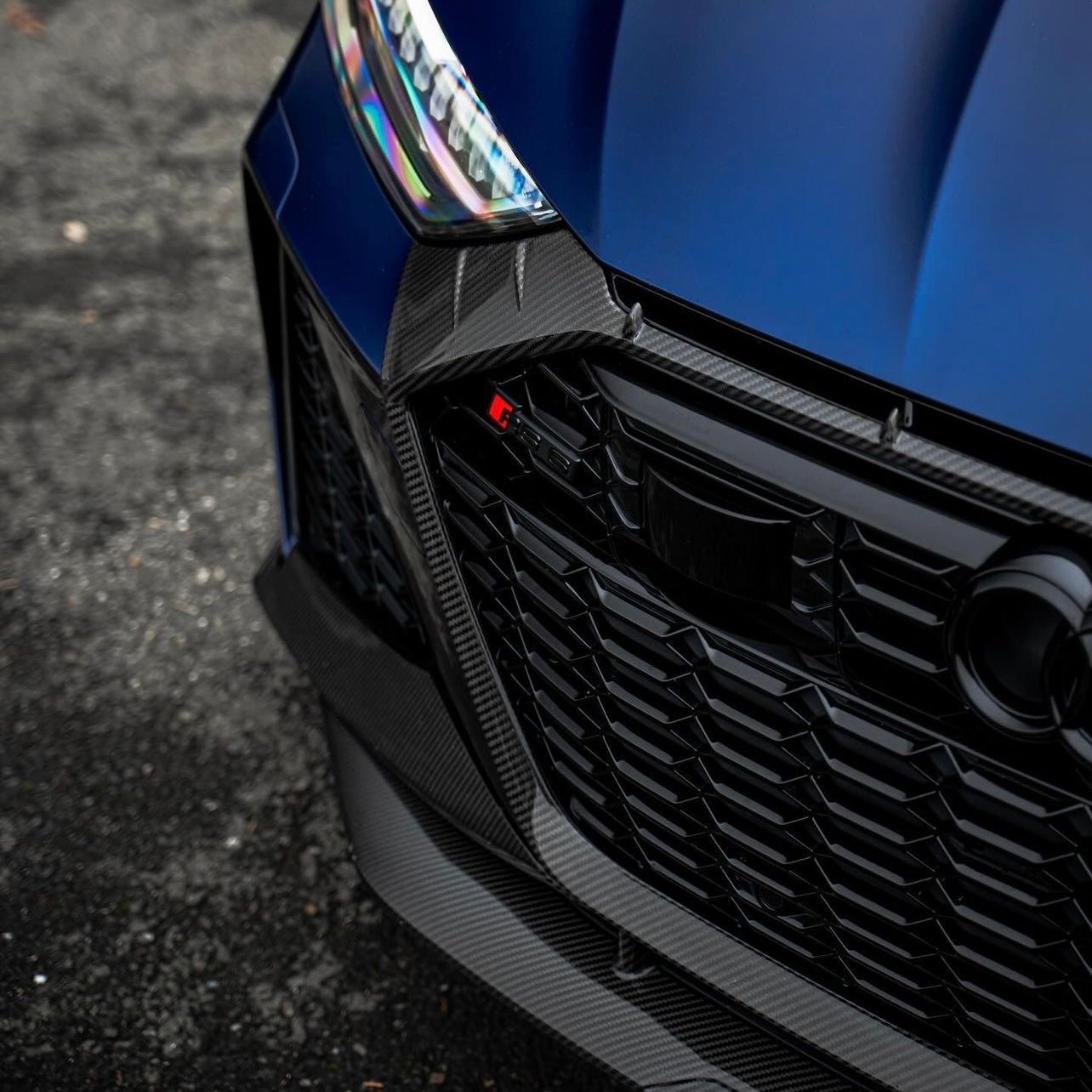 AUDI RS6 C8 AVANT PRE - PREG CARBON FIBER GRILLE SURROUND TRIM (2019 - 2021) - AutoTailor