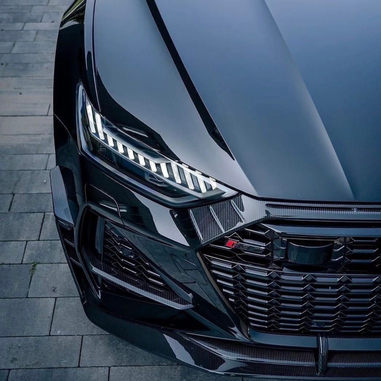 AUDI RS7 C8 PRE - PREG CARBON FIBER FRONT BUMPER AIR VENT TRIMS (2020 - 2022) - AutoTailor