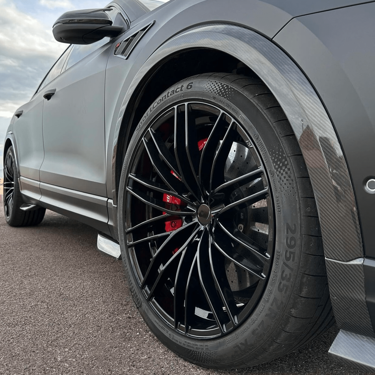 AUDI RSQ8 CARBON FIBER WHEEL ARCH TRIM COVERS (2020+) - AutoTailor