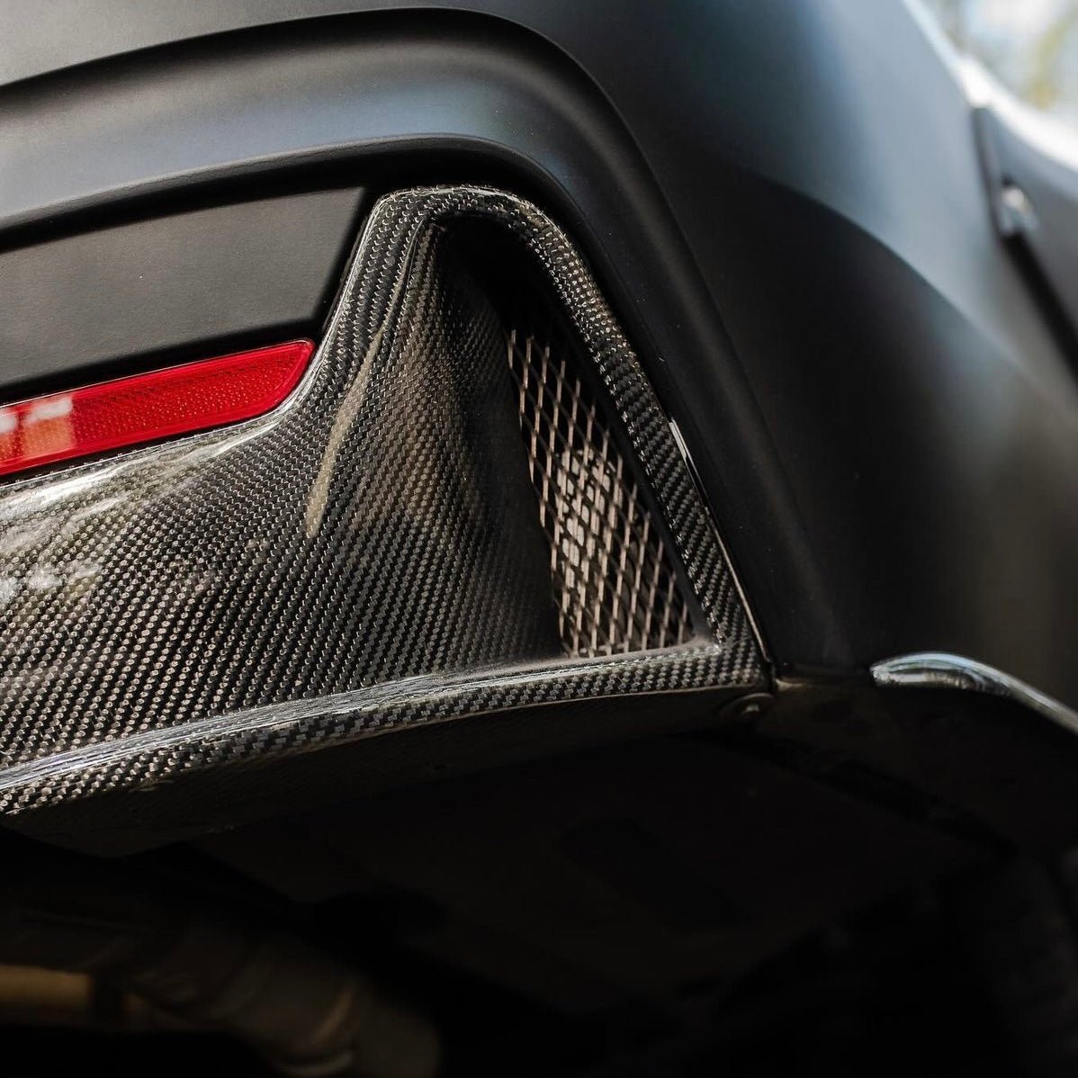 BMW 4 SERIES F32/F33/F36 (M SPORT) CARBON FIBER REAR DIFFUSER (2013 - 2019) - AutoTailor