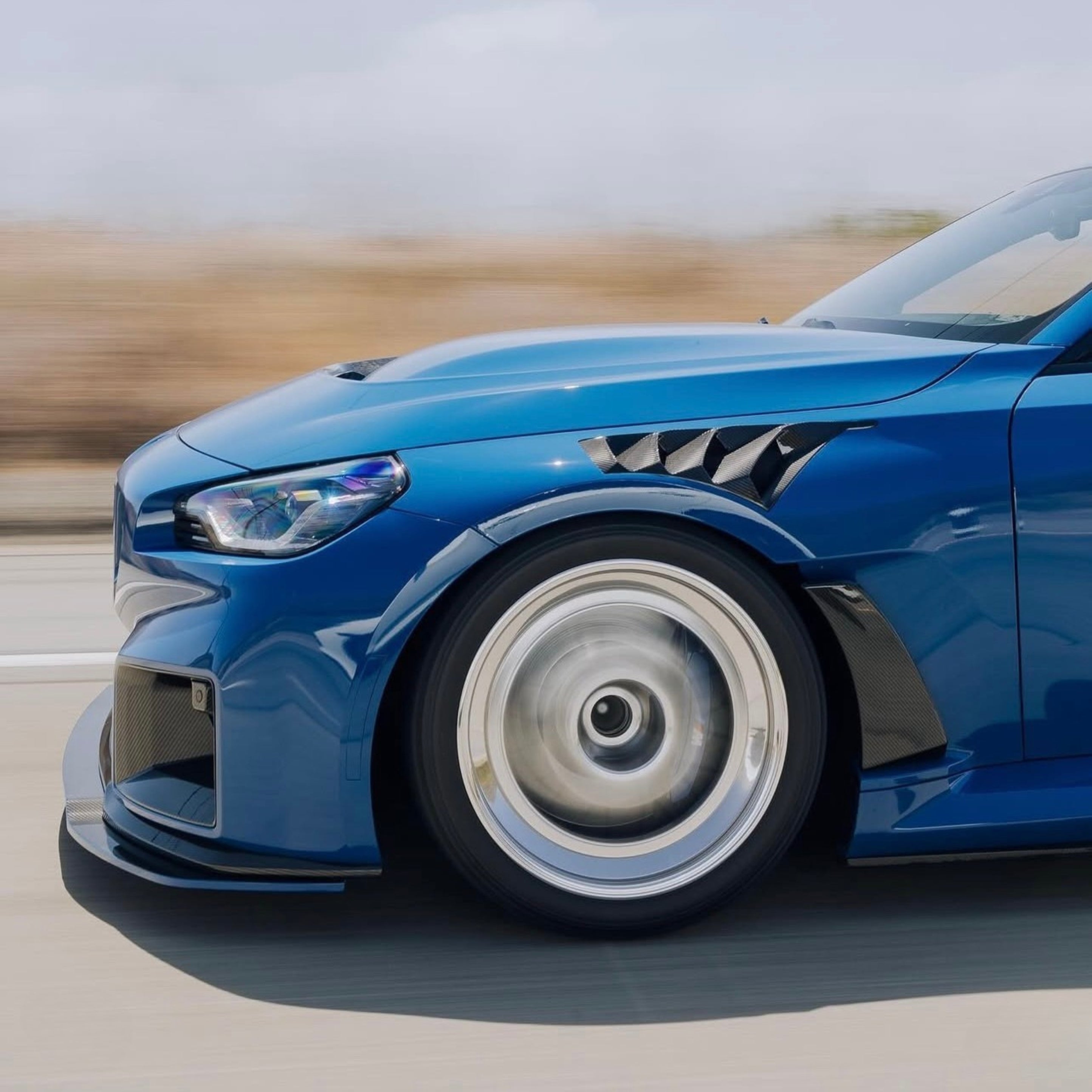 BMW M2 G87 PRE-PREG CARBON FIBRE FRONT FENDERS (2023+)