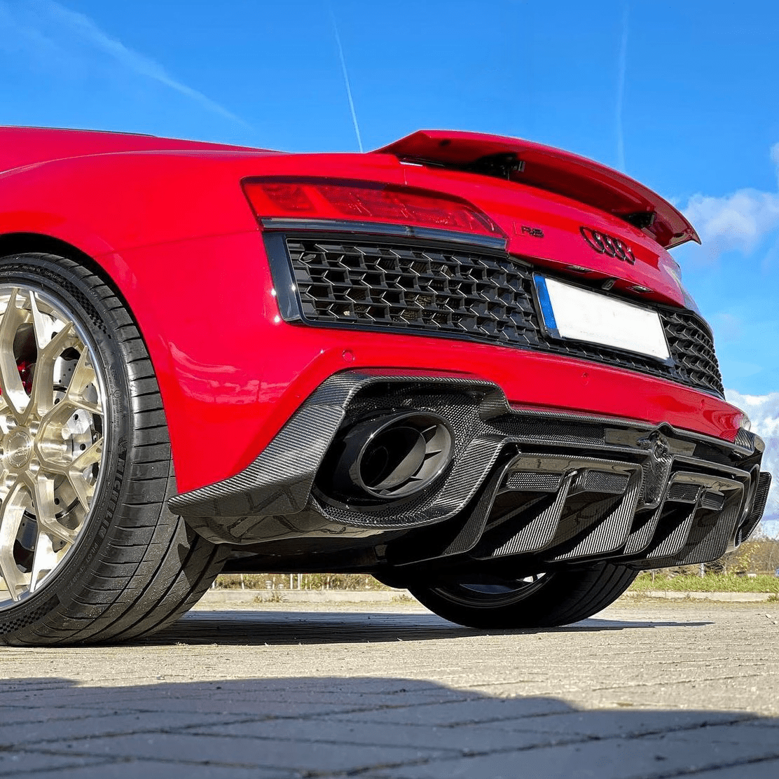 AUDI R8 V10 GEN 2 FL PRE - PREG CARBON FIBER REAR DIFFUSER (2020 - 2023) - AutoTailor