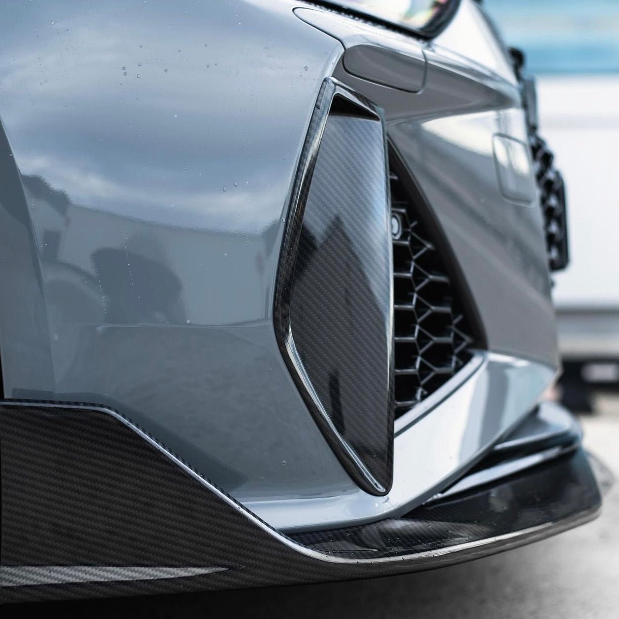 AUDI RS6 C8 AVANT PRE - PREG CARBON FIBER FRONT BUMPER AIR VENT TRIMS (2019 - 2021) - AutoTailor