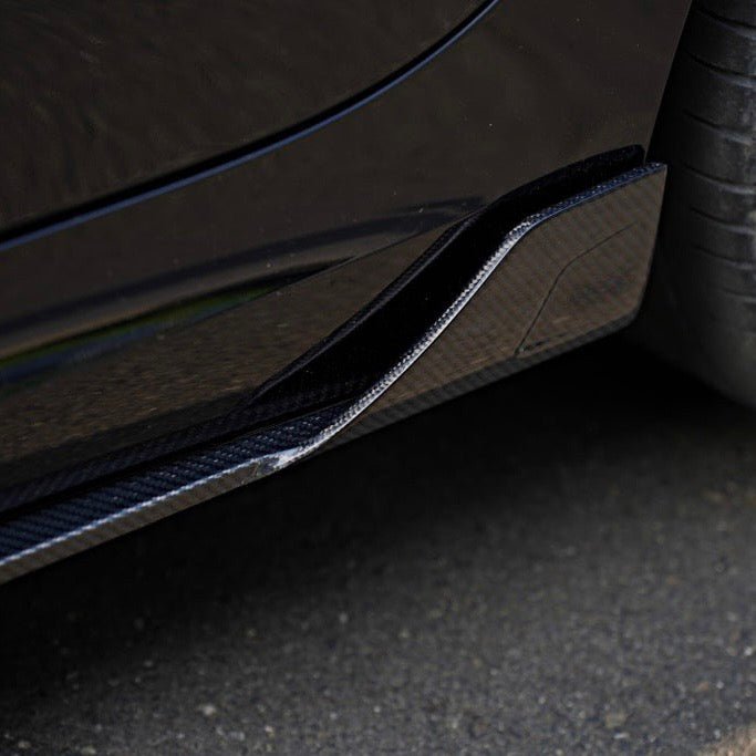 BMW 3 SERIES G20 LCI (M SPORT) CARBON FIBER SIDE SKIRTS (2022+) - AutoTailor