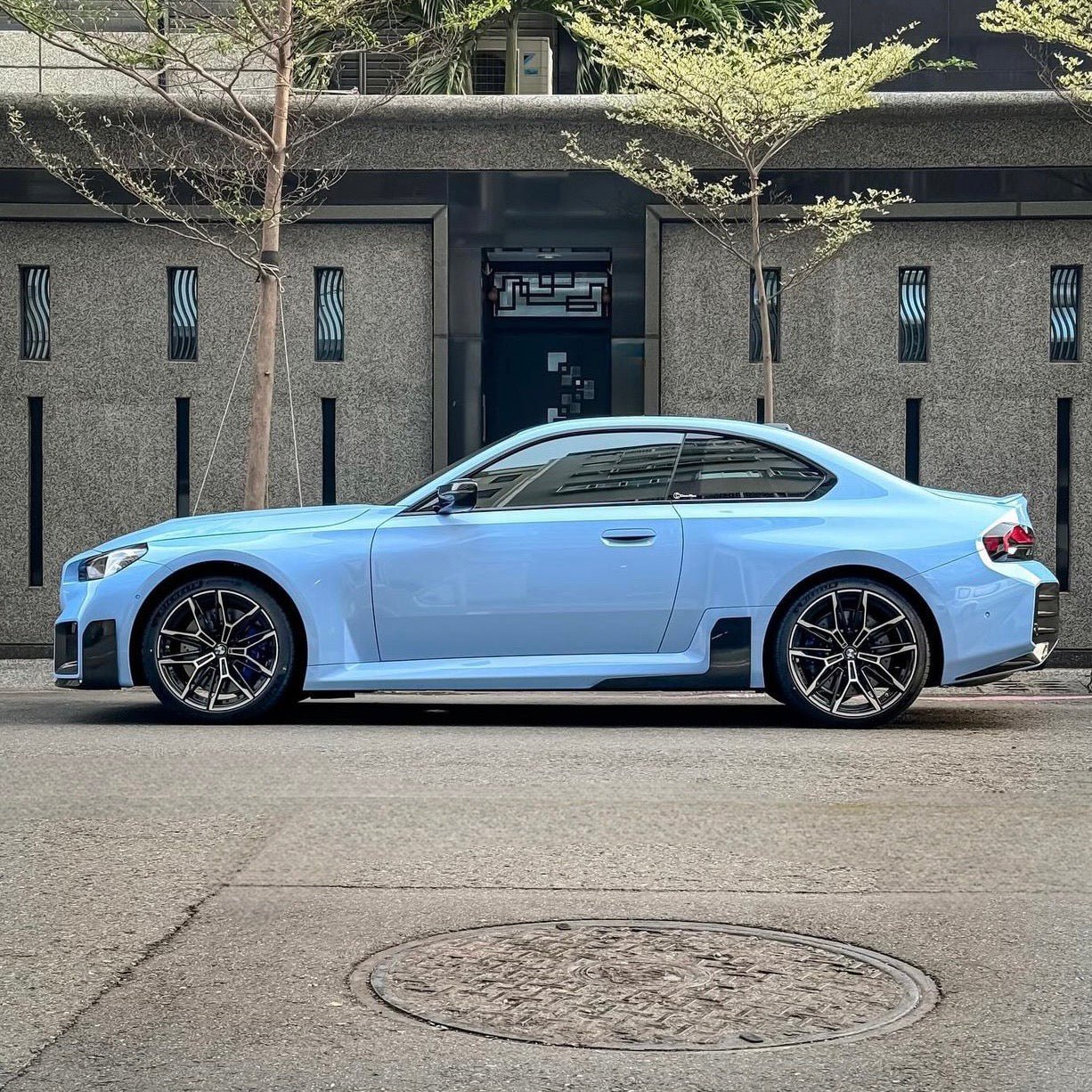 BMW M2 G87 PRE - PREG CARBON FIBER M PERFORMANCE SIDE SKIRTS (2023+) - AutoTailor