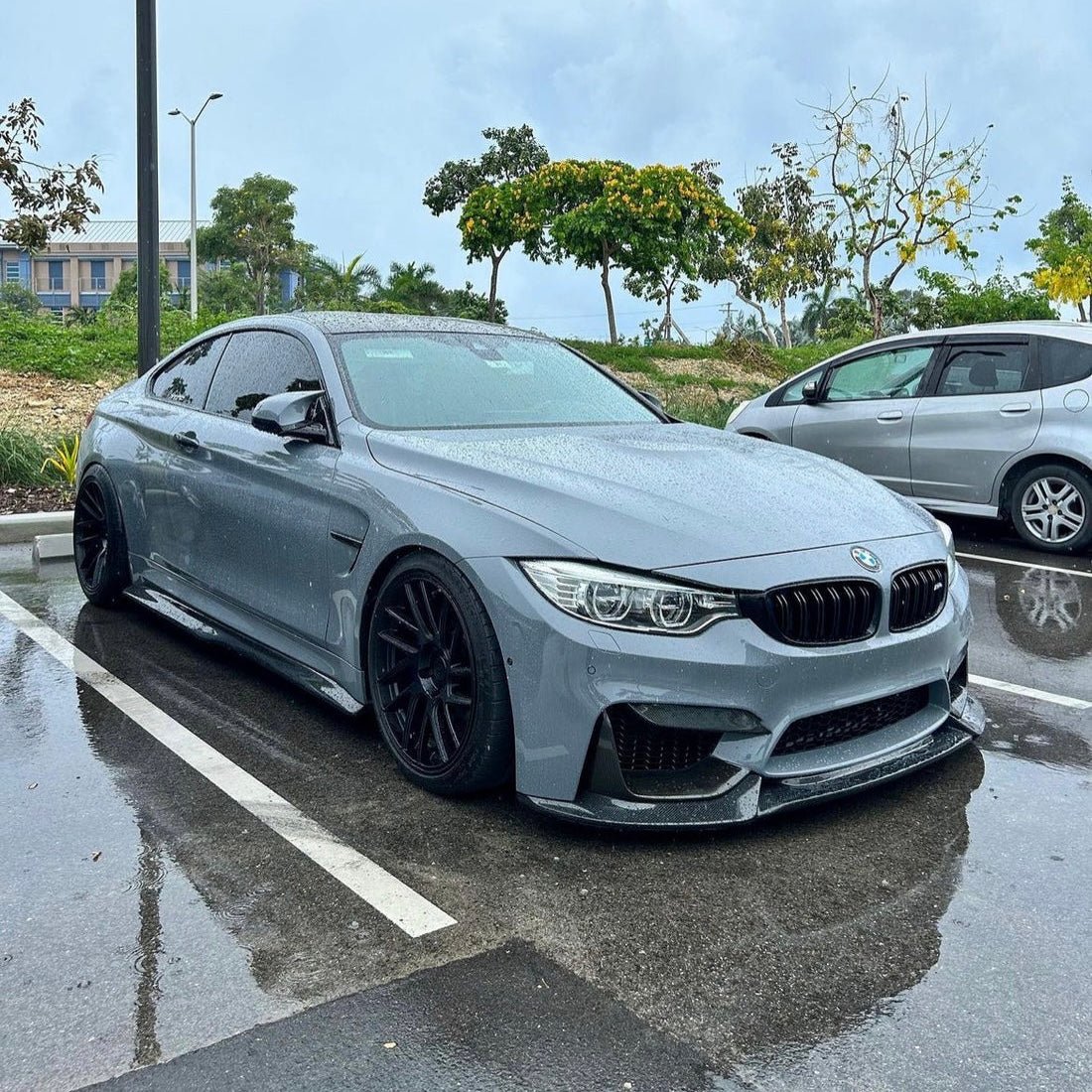 BMW M3 M4 F80/F82/F83 CARBON FIBER FRONT SPLITTER (2014 - 2020) - AutoTailor