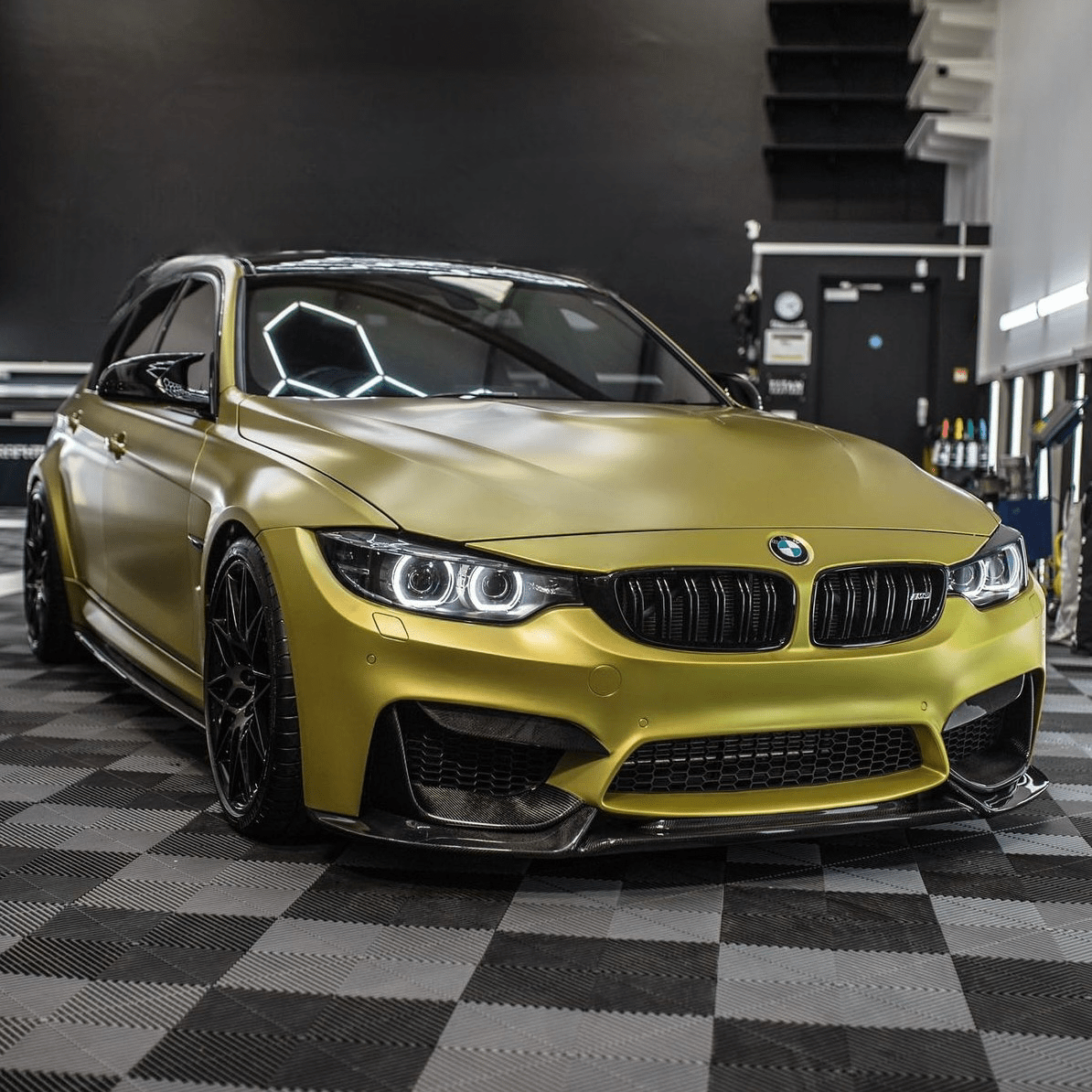 BMW M3 M4 F80/F82/F83 CARBON FIBER FRONT SPLITTER (2014 - 2020) - AutoTailor