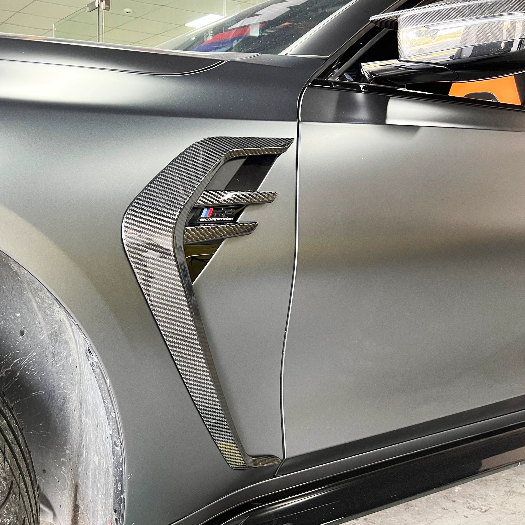 BMW M3 M4 G80/G81/G82/G83 PRE - PREG CARBON FIBER FENDER TRIM (2021+) - AutoTailor