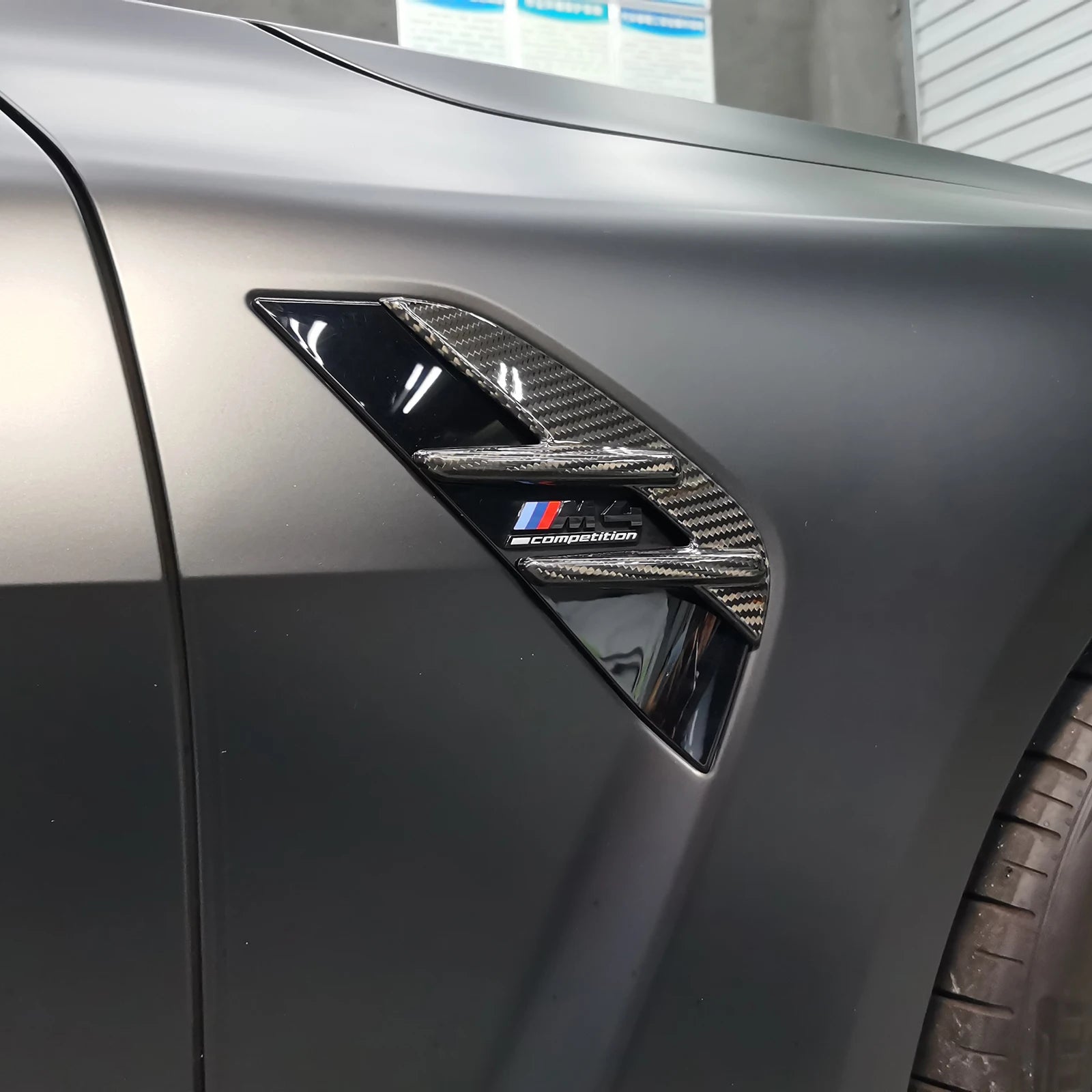 BMW M3 M4 G80/G81/G82/G83 PRE - PREG CARBON FIBER FENDER TRIM COVER (2021+) - AutoTailor