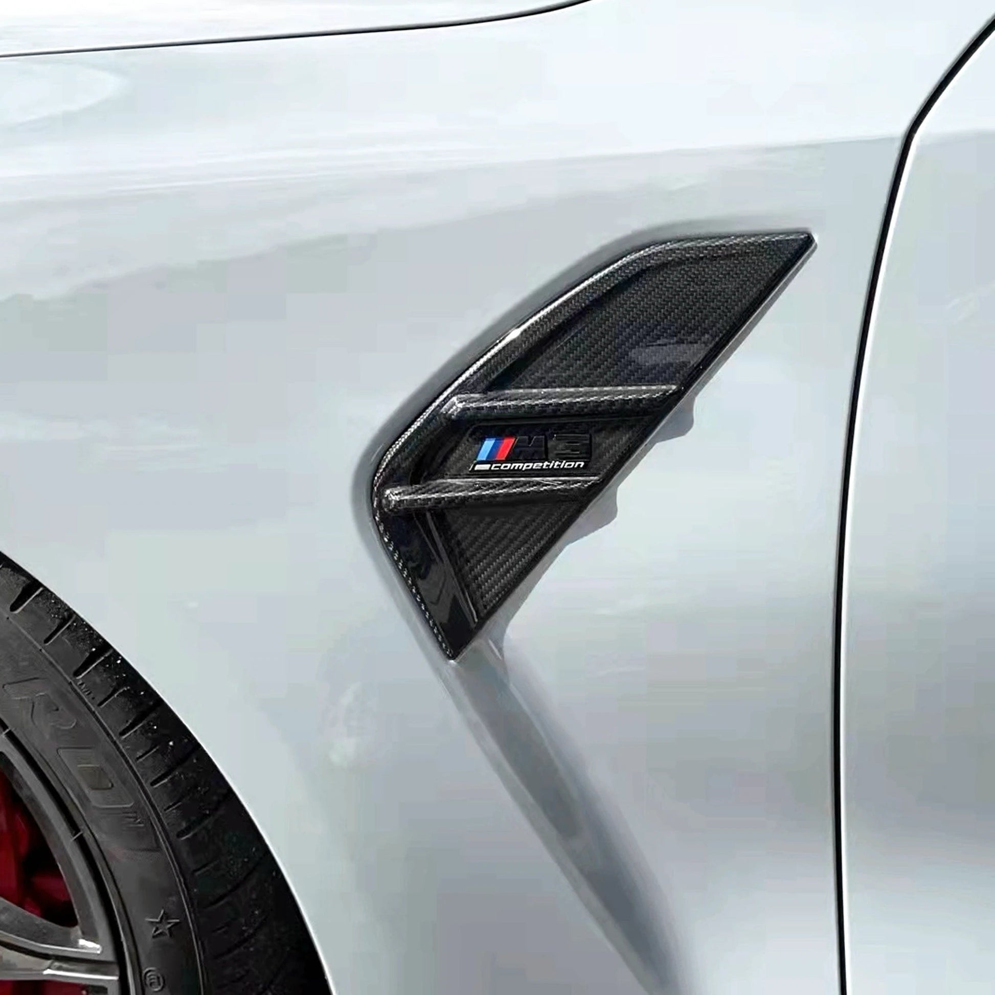 BMW M3 M4 G80/G81/G82/G83 PRE - PREG CARBON FIBER FENDER TRIMS (2021+) - AutoTailor