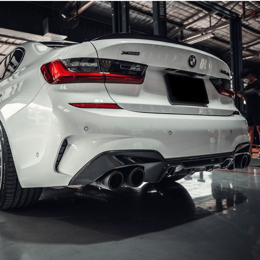 BMW M340I G20 CARBON FIBER REAR DIFFUSER (2019 - 2022) - AutoTailor