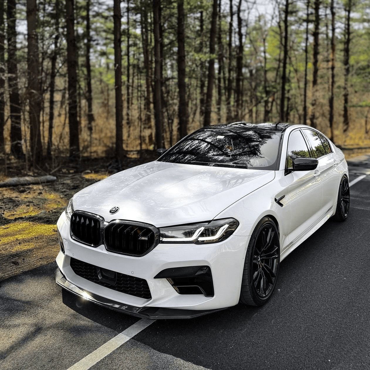 BMW M5 F90 LCI PRE - PREG CARBON FIBER FRONT SPLITTER (2020 - 2023) - AutoTailor