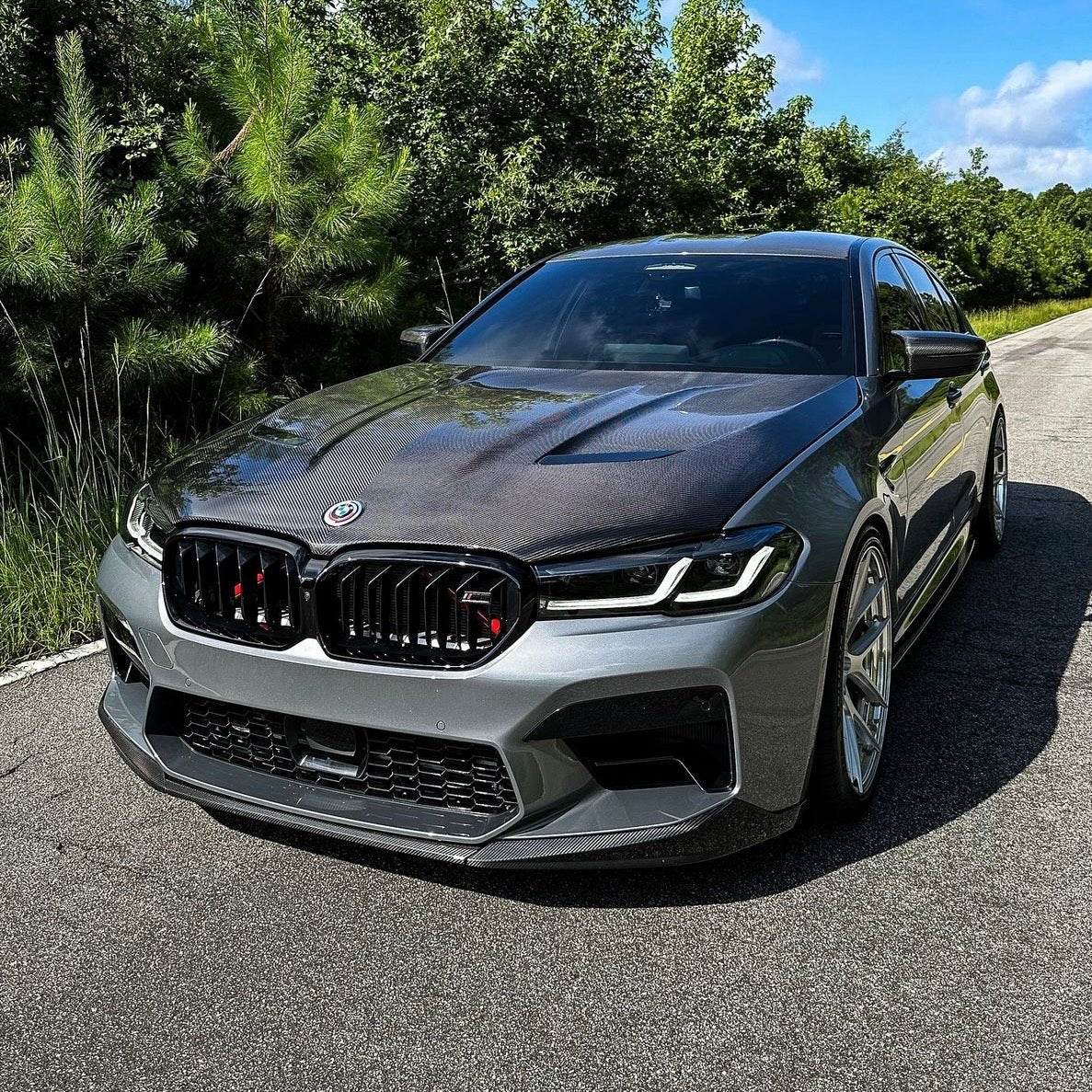 BMW M5 F90 LCI PRE - PREG CARBON FIBER MP FRONT SPLITTER (2020 - 2023) - AutoTailor